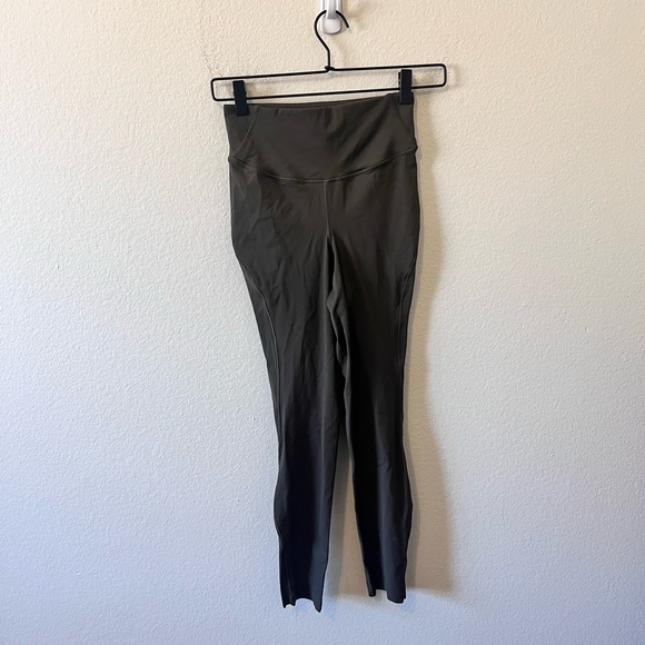 Lululemon Base Pace High-Rise Leggings 25" Dark Olive Size 4 - Picture 2 of 7